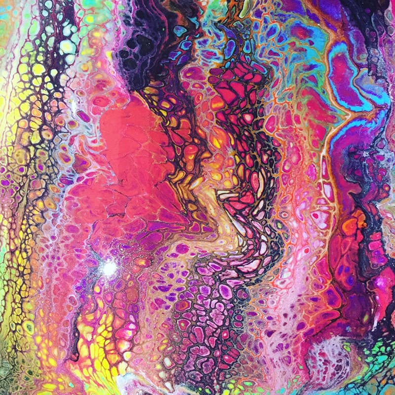 abstract paint pour2